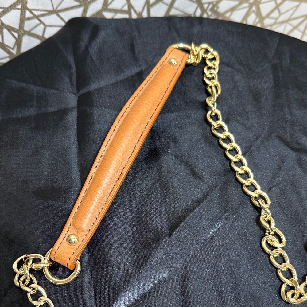 Valentina Gold Chain with Brown Leather Handle - Picture 2 of 6